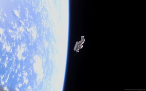 gravity-astronaut-drifting-in-space